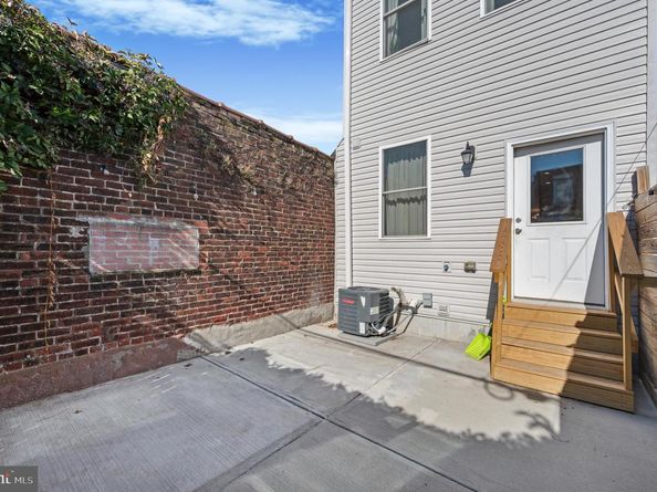 3263 Chatham Street, Philadelphia PA 19134