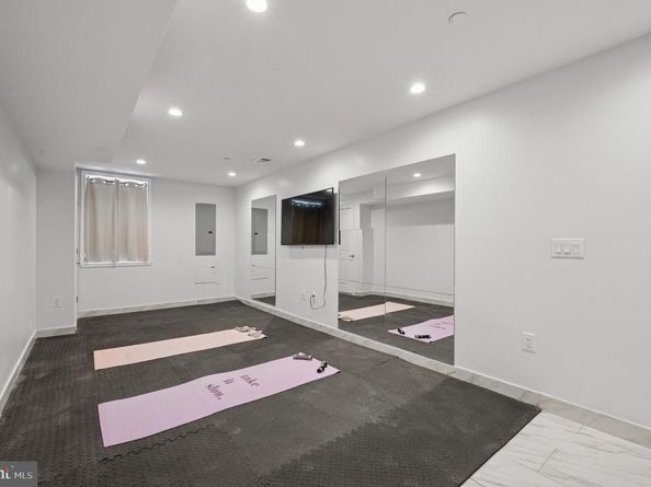 3263 Chatham Street, Philadelphia PA 19134