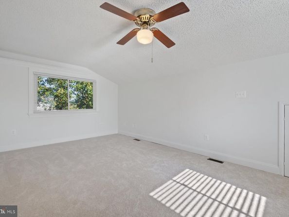 110 Sugarland Run Drive, Sterling VA 20164