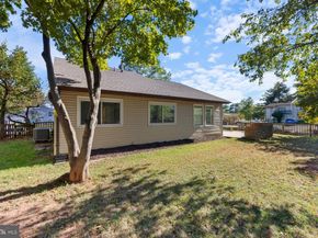 110 Sugarland Run Drive, Sterling VA 20164