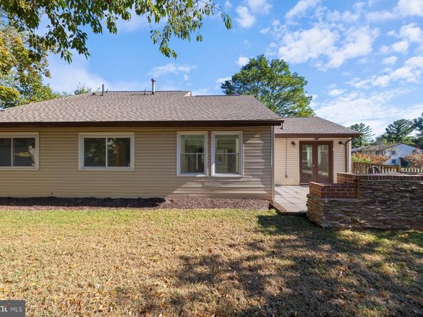 110 Sugarland Run Drive, Sterling VA 20164