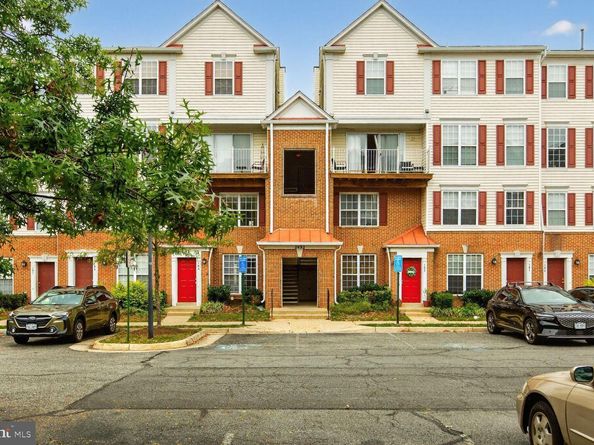 2492 Quick Street 103, Herndon VA 20171