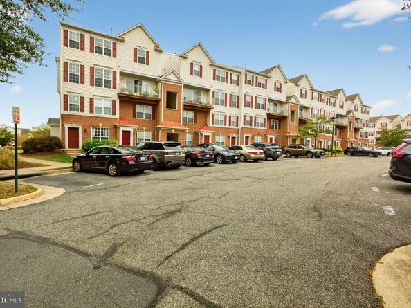 2492 Quick Street 103, Herndon VA 20171