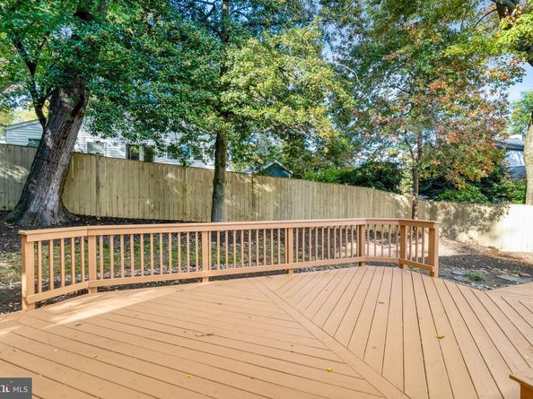 5411 22nd Street N, Arlington VA 22205