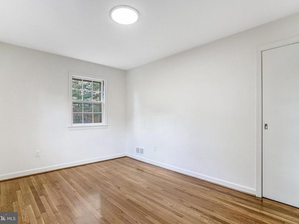 5411 22nd Street N, Arlington VA 22205