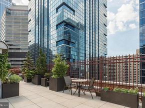 1900 John F Kennedy Boulevard 822, Philadelphia PA 19103