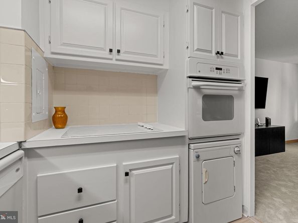 1900 John F Kennedy Boulevard 822, Philadelphia PA 19103