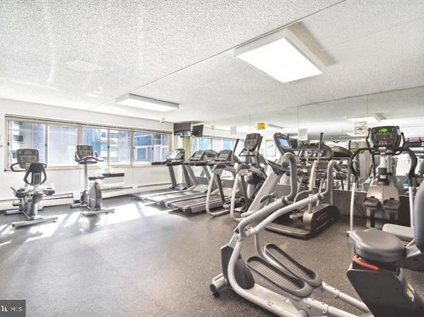 1900 John F Kennedy Boulevard 822, Philadelphia PA 19103