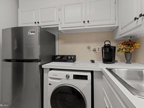 1900 John F Kennedy Boulevard 822, Philadelphia PA 19103