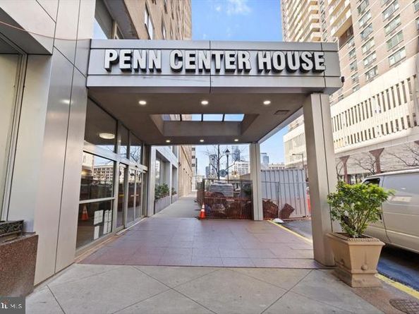 1900 John F Kennedy Boulevard 822, Philadelphia PA 19103