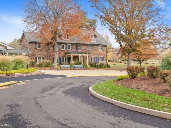 2212 Society Place, Newtown PA 18940