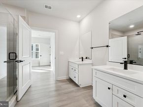 12850 Mosaic Park Way 2A, Herndon VA 20171