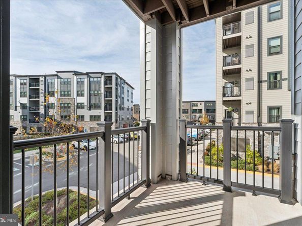 12850 Mosaic Park Way 2A, Herndon VA 20171