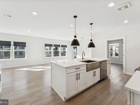 12850 Mosaic Park Way 2A, Herndon VA 20171