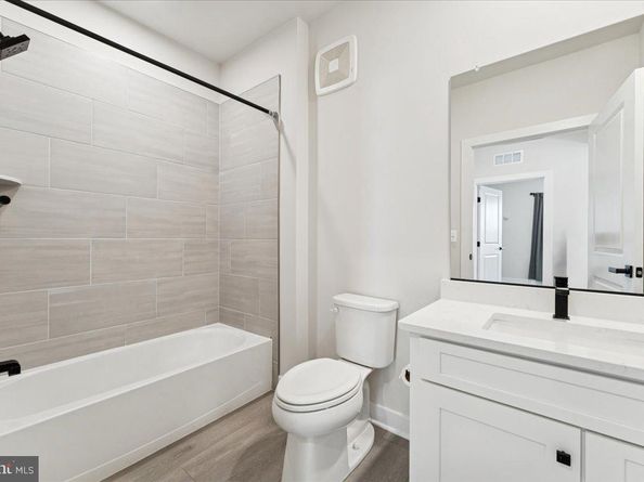 12850 Mosaic Park Way 2A, Herndon VA 20171