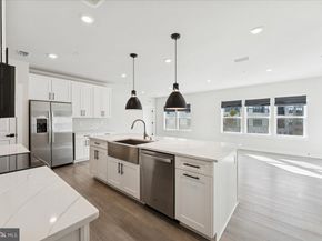 12850 Mosaic Park Way 2A, Herndon VA 20171