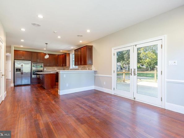 1060 Welsh Road, Philadelphia PA 19115