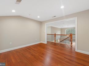 1060 Welsh Road, Philadelphia PA 19115