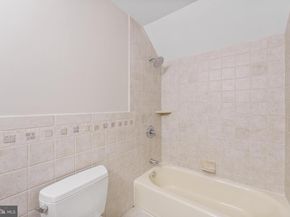 1060 Welsh Road, Philadelphia PA 19115