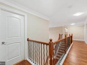 1060 Welsh Road, Philadelphia PA 19115