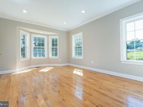 1060 Welsh Road, Philadelphia PA 19115