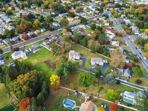 1060 Welsh Road, Philadelphia PA 19115