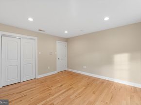 1060 Welsh Road, Philadelphia PA 19115