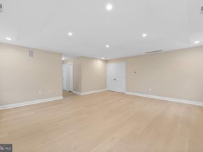 1060 Welsh Road, Philadelphia PA 19115