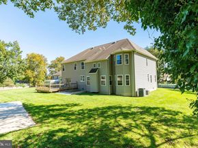 1060 Welsh Road, Philadelphia PA 19115