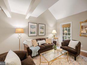 1403 E Abingdon Drive 6, Alexandria VA 22314