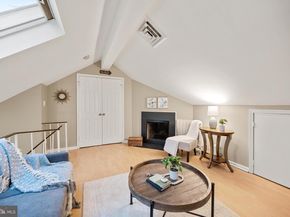 1403 E Abingdon Drive 6, Alexandria VA 22314