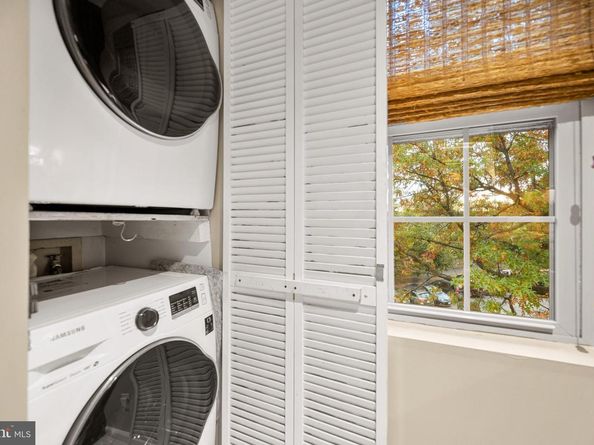 1403 E Abingdon Drive 6, Alexandria VA 22314