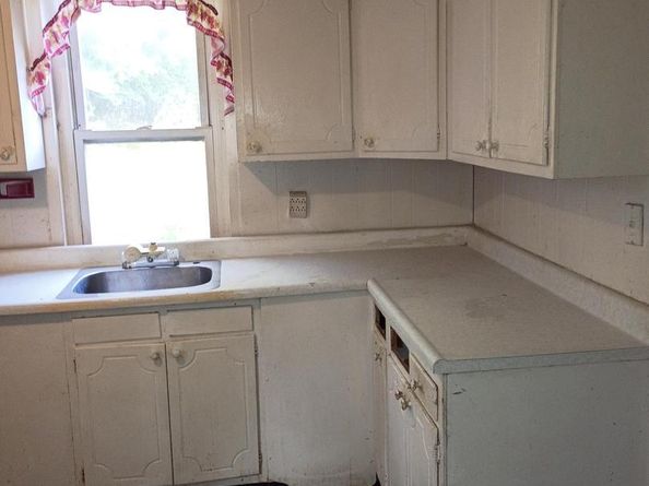 236 Mill Street, Darby PA 19023