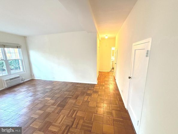 3460 Martha Custis Drive, Alexandria VA 22302
