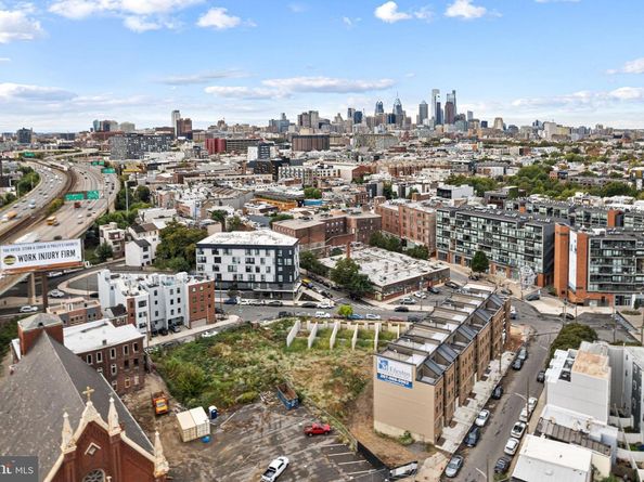 136 W Allen Street, Philadelphia PA 19123