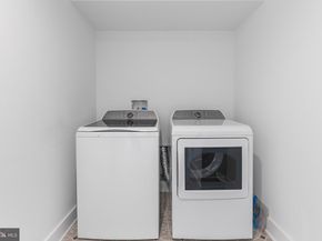 136 W Allen Street, Philadelphia PA 19123