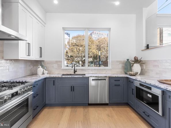 136 W Allen Street, Philadelphia PA 19123