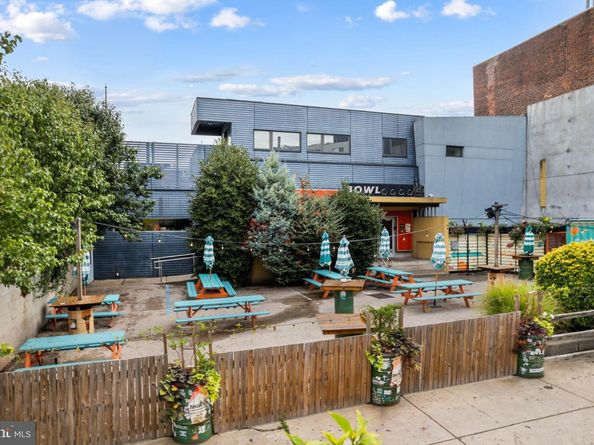 136 W Allen Street, Philadelphia PA 19123