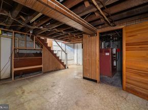 8427 Limekiln Pike, Wyncote PA 19095