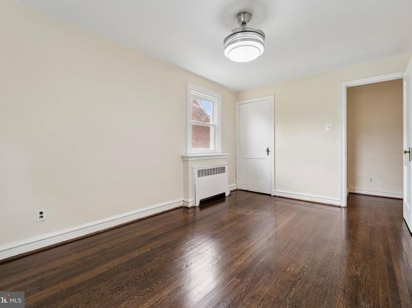 8427 Limekiln Pike, Wyncote PA 19095
