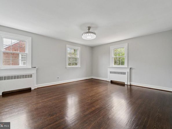 8427 Limekiln Pike, Wyncote PA 19095
