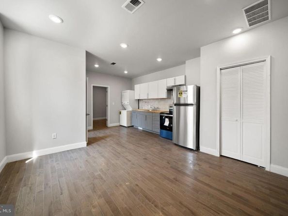 2316 N 9TH Street, Philadelphia PA 19133