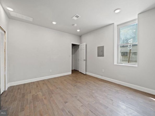 2316 N 9TH Street, Philadelphia PA 19133