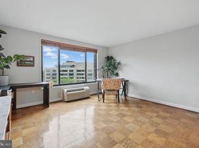 2501 Calvert Street NW 811, Washington DC 20008