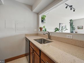 2501 Calvert Street NW 811, Washington DC 20008