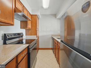 2501 Calvert Street NW 811, Washington DC 20008