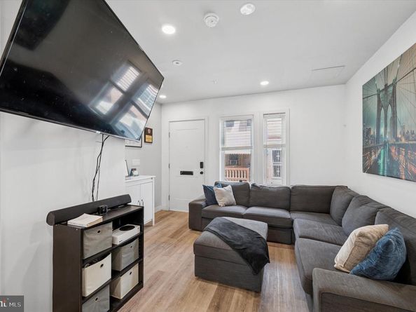 3024 N American Street, Philadelphia PA 19133