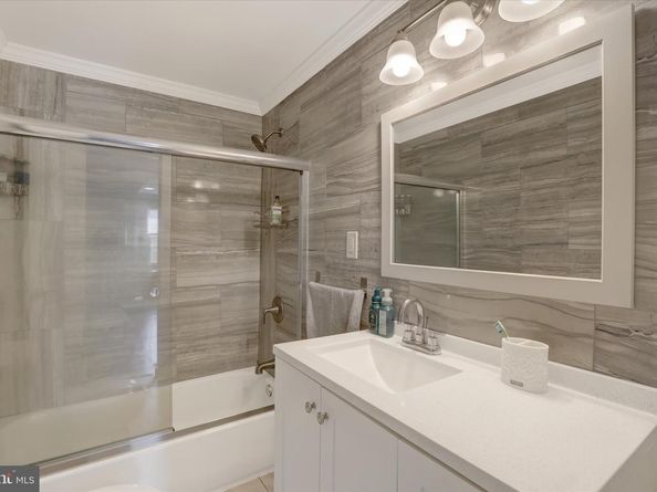 331 N Lafayette Avenue, Morrisville PA 19067
