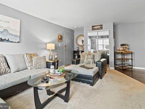 816 South Avenue K5, Secane PA 19018