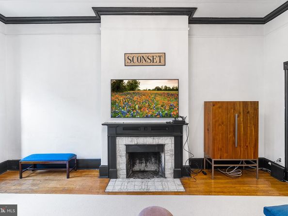 1033 Spruce Street 200, Philadelphia PA 19107